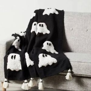 👻 NWT Rachel Zoe TIK TOK Ghost Blanket 👻